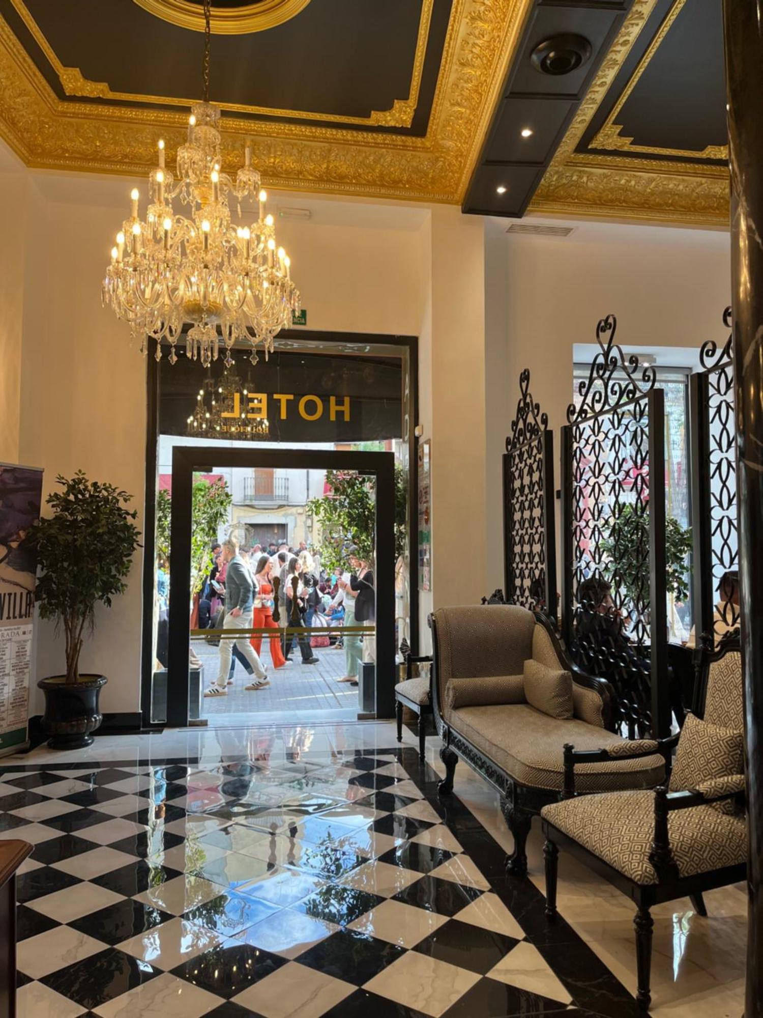 Adriano Boutique Sevilla Exteriör bild